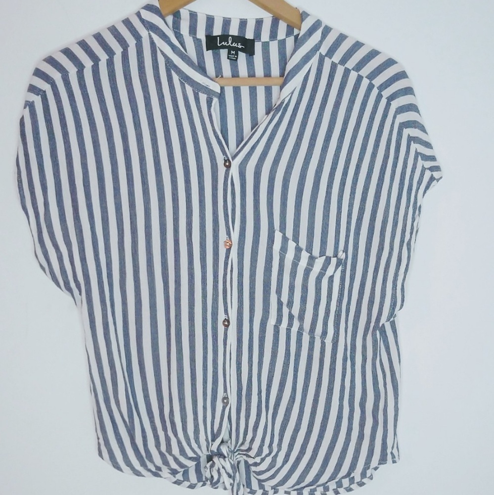 Lulu's Tie Front Cropped Striped Top